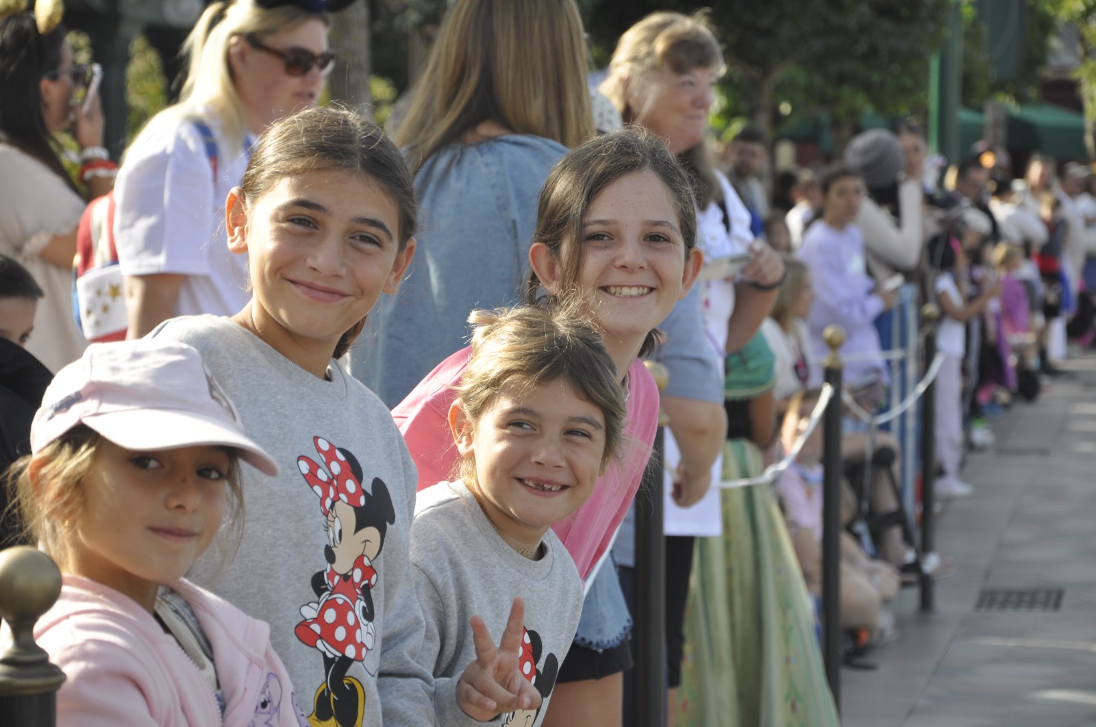 Un viaje para volver a ser niños: la magia de Disney junto a las familias de ASPANOB
